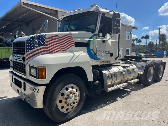 Mack PI64T Tractor Units