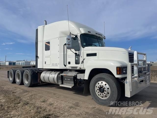 Mack PI86T Tractor Units