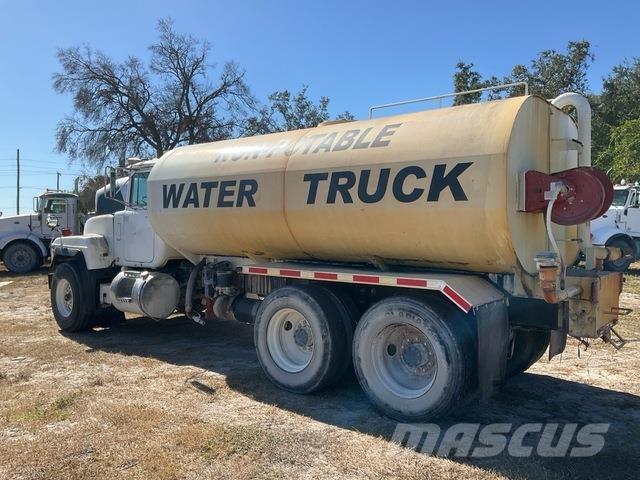 Mack RD600 Water tankers