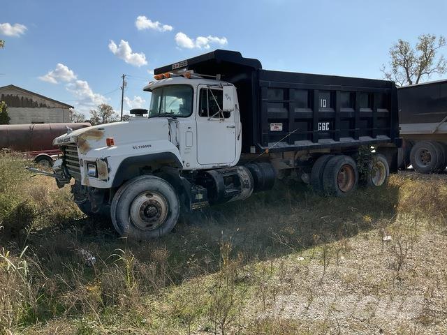 Mack RD690 Tipper trucks
