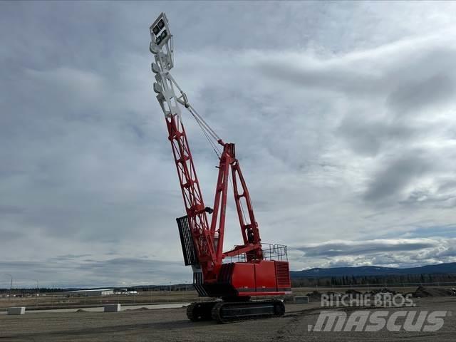 Madill 124 Harvester cranes