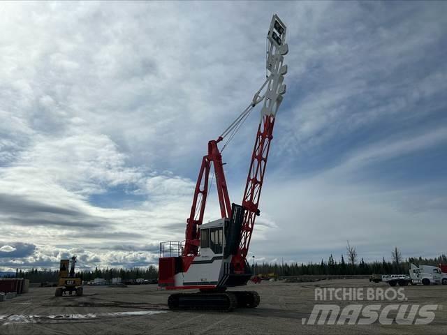Madill 124 Harvester cranes