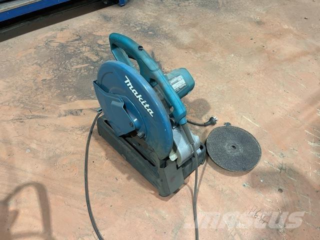 Makita  Chainsaws and clearing saws