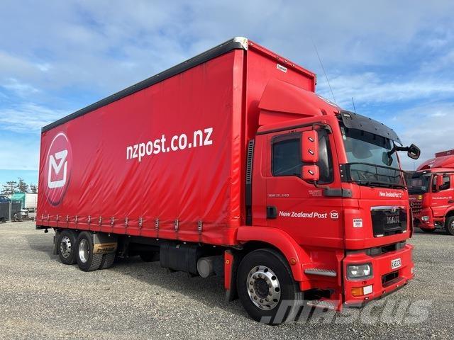 MAN TGM 26.340 Curtainsider trucks