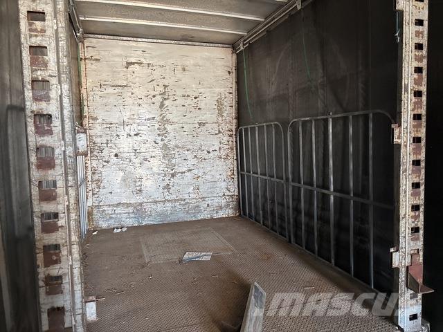 MaxiTrans  Curtainsider trailers