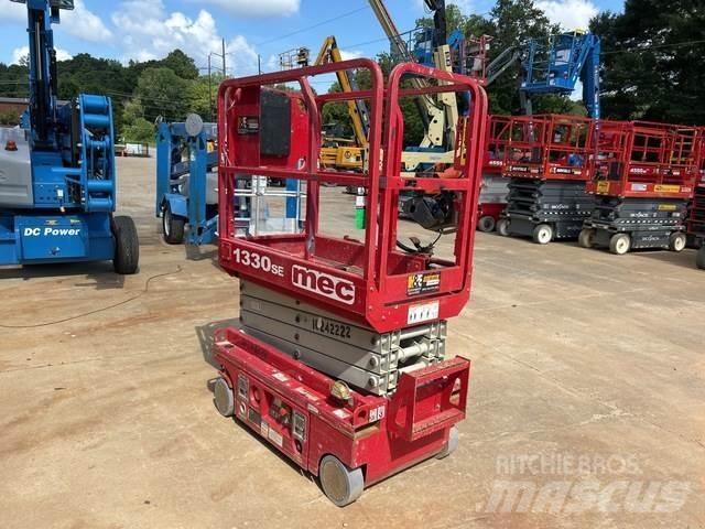 MEC 1330SE Scissor lifts