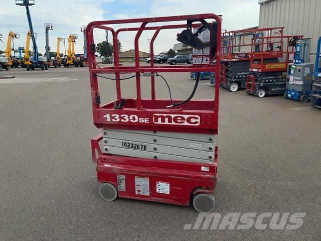 MEC 1330SE Scissor lifts