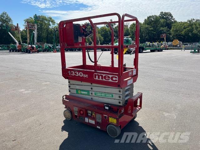 MEC 1330SE Scissor lifts
