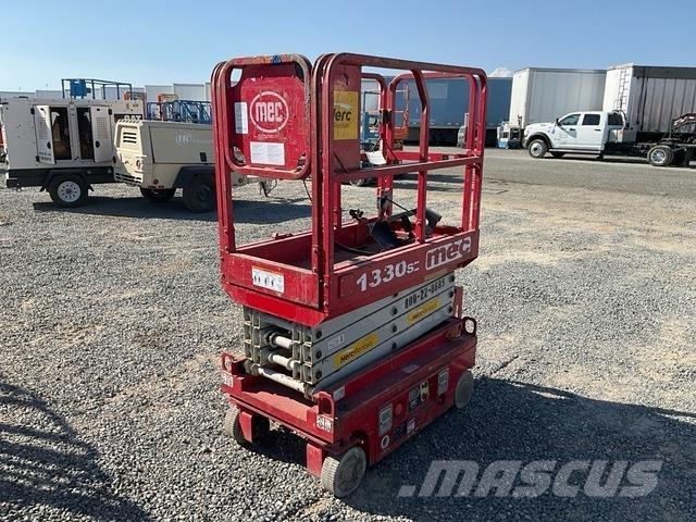 MEC 1330SE Scissor lifts