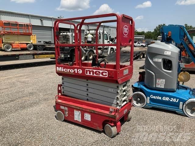 MEC Micro 19 Scissor lifts