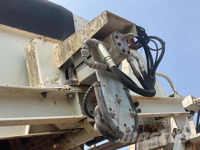 Metso R220 Screeners