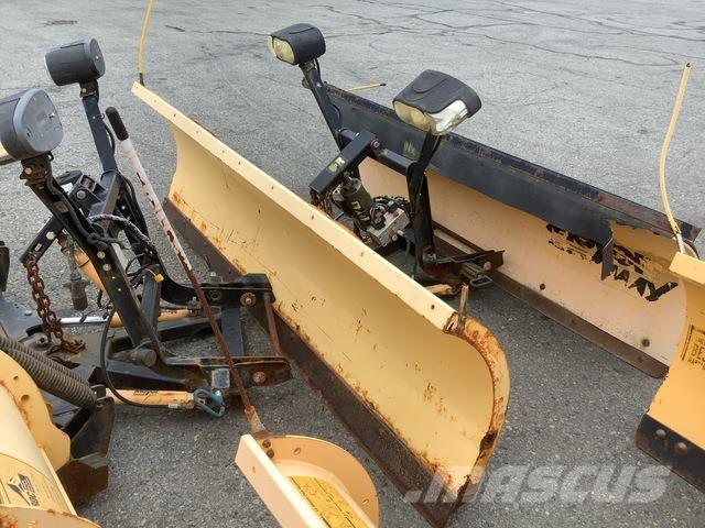 Meyer LP-8.5 Snow blades and plows