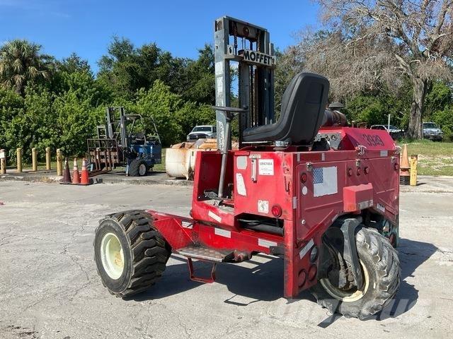 Moffett M5000 Truck mounted forklifts