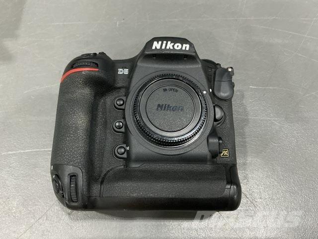  Nikon D5-a Construction - Others