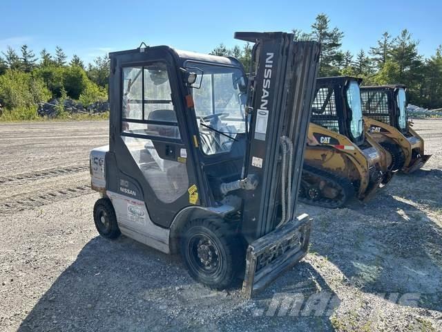 Nissan  Construction - Others