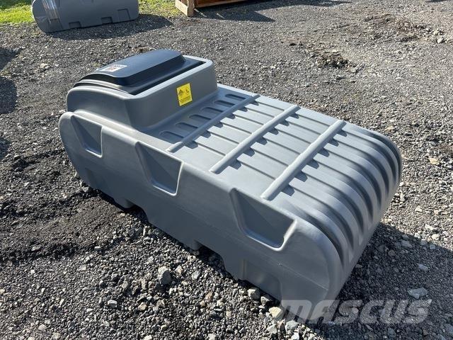  Olsen DD500 Fuel and additive tanks