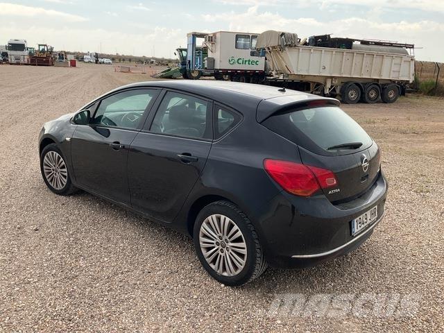 Opel Astra Cars