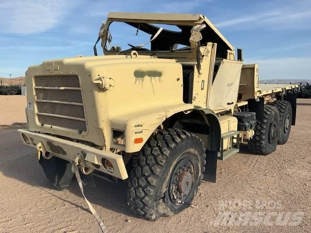 Oshkosh  Box body trucks