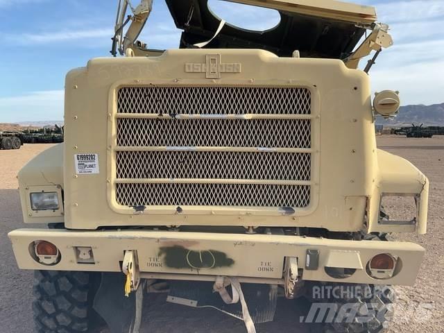 Oshkosh  Box body trucks