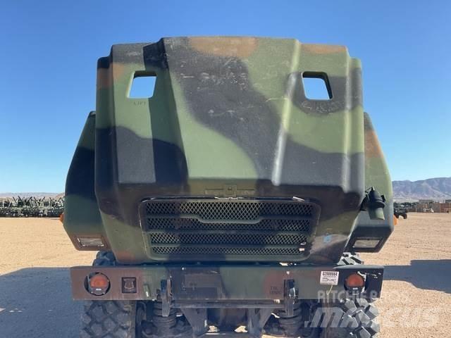 Oshkosh AMK29A1 Tipper trucks