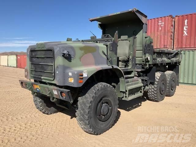 Oshkosh AMK29A1 Tipper trucks