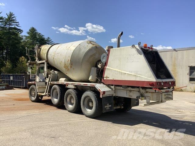 Oshkosh S2204 Other trucks