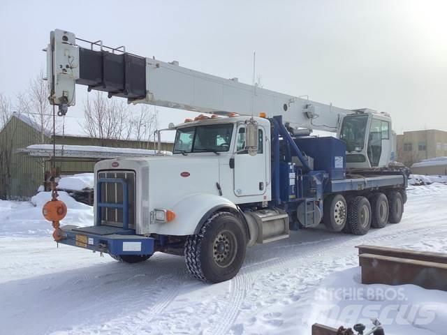 Peterbilt  Tracked cranes