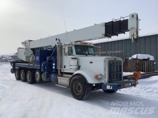 Peterbilt  Tracked cranes