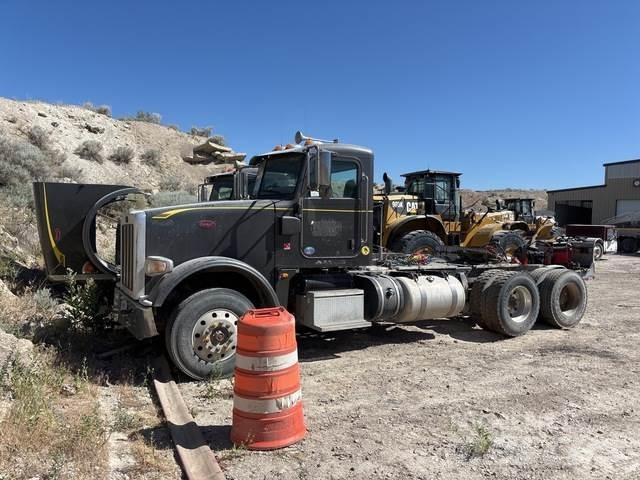 Peterbilt  Tractor Units