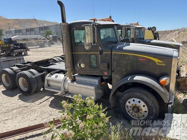 Peterbilt  Tractor Units