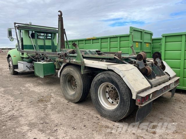 Peterbilt 330 Hook lift trucks