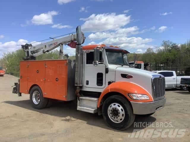Peterbilt 335 Municipal / general purpose vehicles