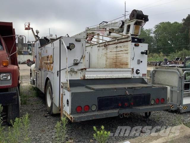 Peterbilt 335 Municipal / general purpose vehicles