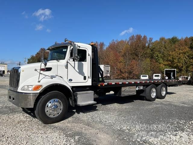 Peterbilt 348 Recovery vehicles