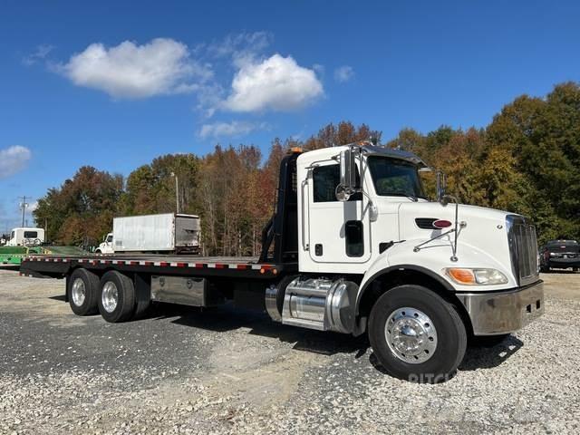 Peterbilt 348 Recovery vehicles
