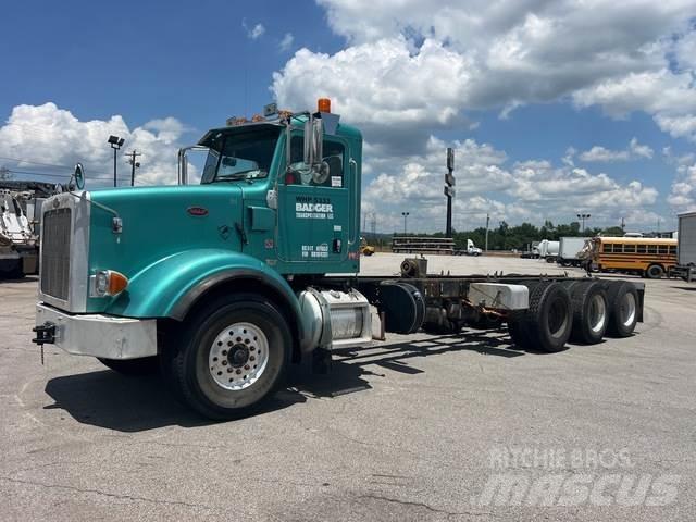 Peterbilt 365 Cabins and interior
