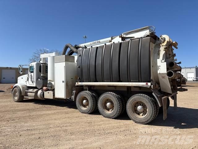 Peterbilt 367 Crawler excavators