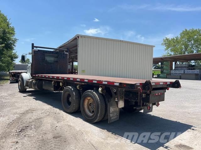 Peterbilt 367 Flatbed / Dropside trucks