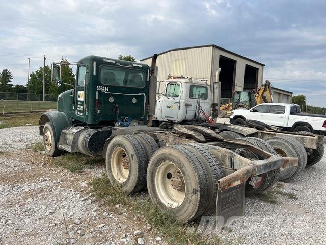 Peterbilt 367 Tractor Units