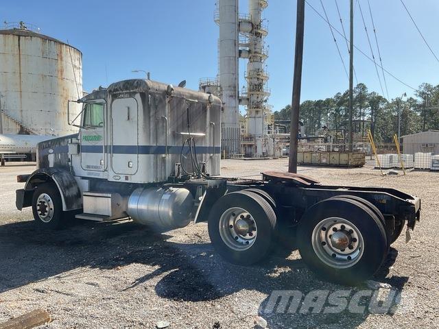 Peterbilt 372 Tractor Units