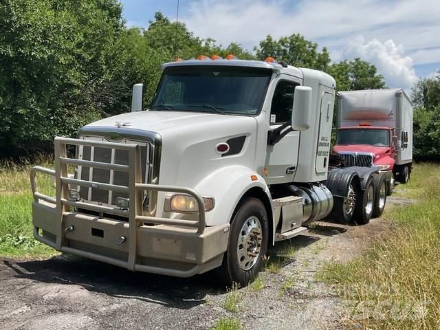 Peterbilt 377 Tractor Units