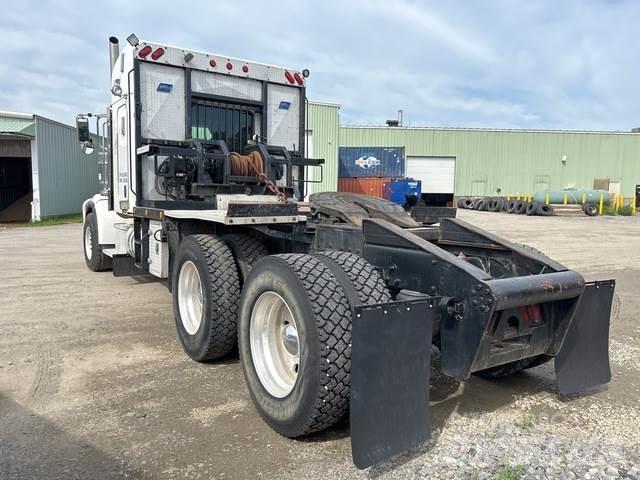 Peterbilt 378 Recovery vehicles