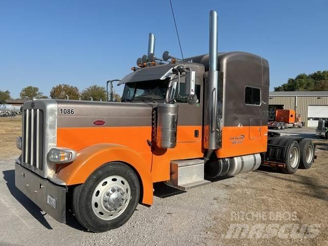 Peterbilt 379 Tractor Units