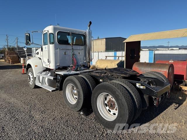 Peterbilt 382 Tractor Units