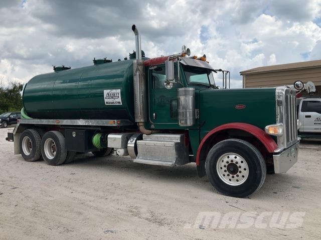 Peterbilt 388 Combi / vacuum trucks