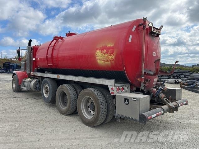 Peterbilt 388 Combi / vacuum trucks
