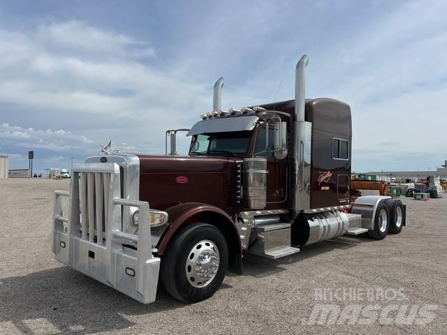 Peterbilt 389 Tractor Units