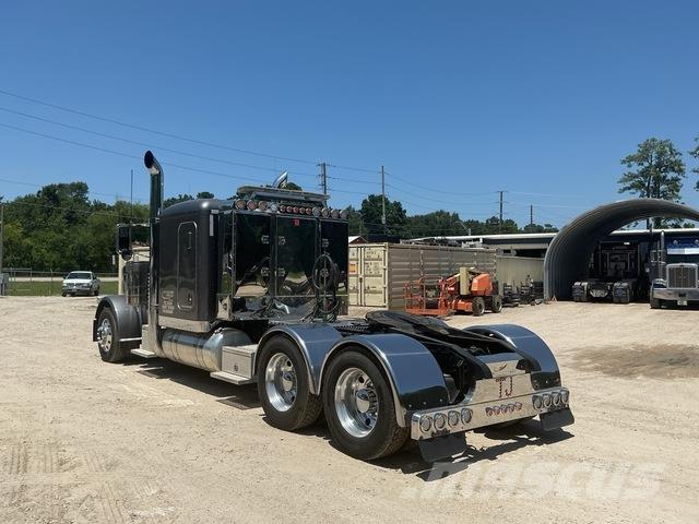 Peterbilt 389 Tractor Units