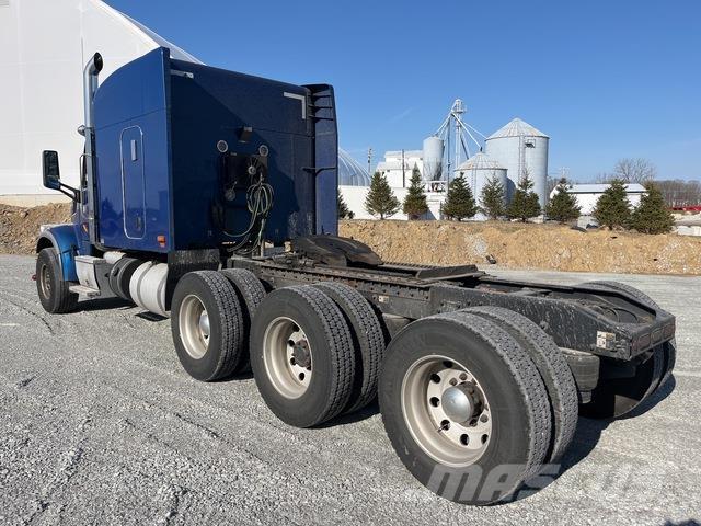 Peterbilt 567 Tractor Units