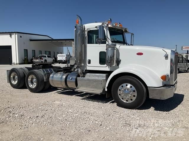 Peterbilt 567 Tractor Units